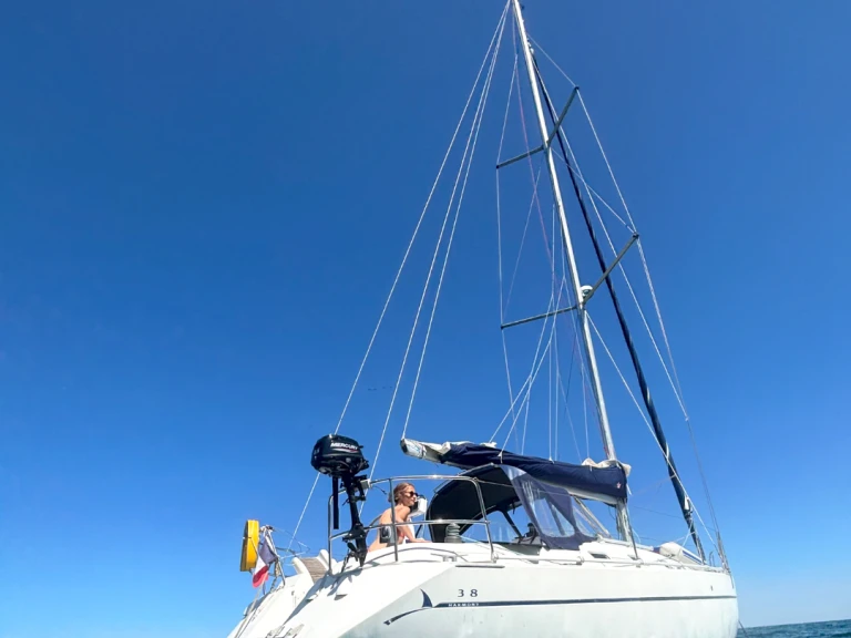Poncin Yachts Harmony 38 jednotlivci a charterové společnosti v Saint-Malo