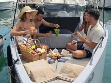 Pronájem lodi Nuva Nuva M6 Open v Alicante na Samboatu