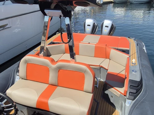 Altamarea WAVE 35 jednotlivci a charterové společnosti v Hyeres