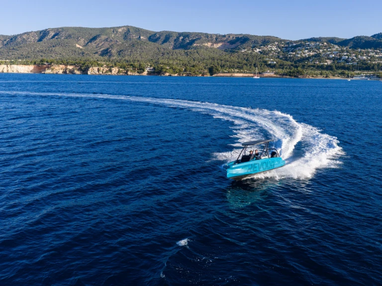 Pronájem lodi Puerto Portals lákavé ceny 22 Spyder