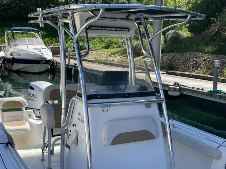 Pronájem Motorová loď Key-West s licencí
