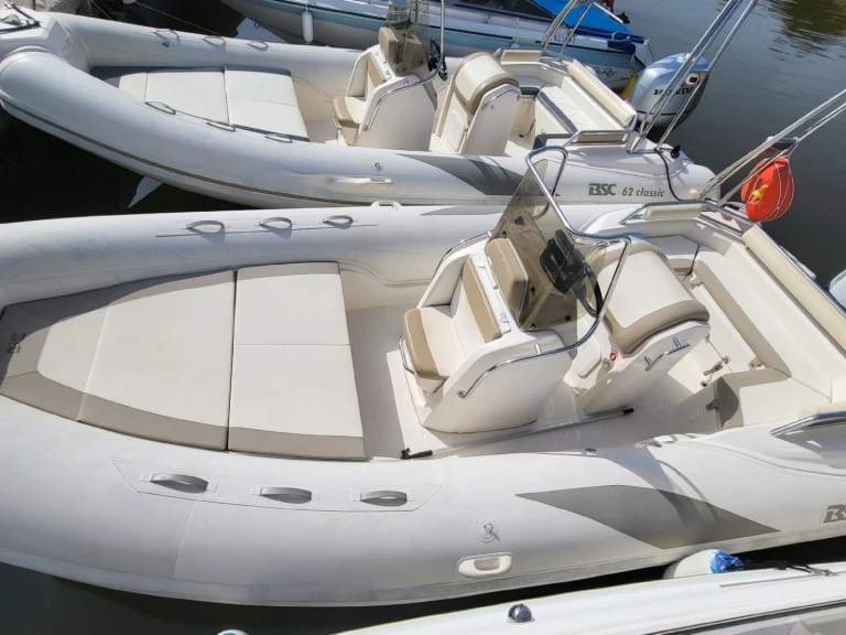 Pronájem Polotuhá loď v Hyeres -Capelli Tempest 626