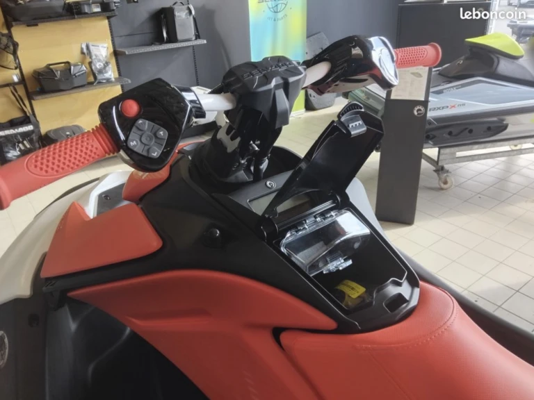 Pronájem lodi Sea-Doo Spark Trixx v Capbreton na Samboatu