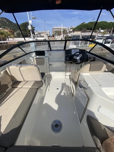 Pronájem jachty v Marseille -Bayliner VR6 na Samboatu
