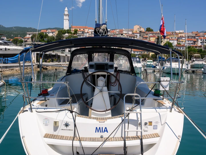 Pronájem lodi Novi Vinodolski lákavé ceny Sun Odyssey 36i