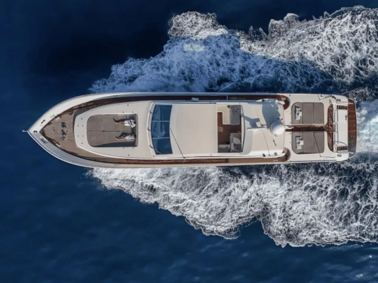 Cantieri di Arno Leopard 27 jednotlivci a charterové společnosti v Port Grimaud