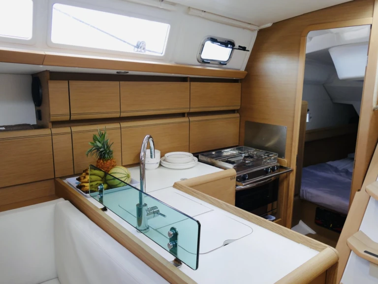 Pronájem jachty v Le Marin -Jeanneau Jeanneau Sun Odyssey 389 na Samboatu