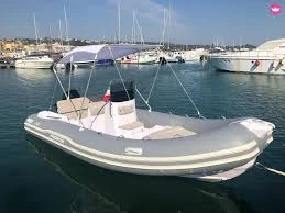 Italboats Predator 540 jednotlivci a charterové společnosti v Torre Vado