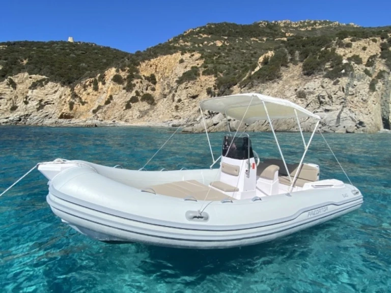 Pronájem jachty v Torre Vado -Italboats Predator 540 na Samboatu