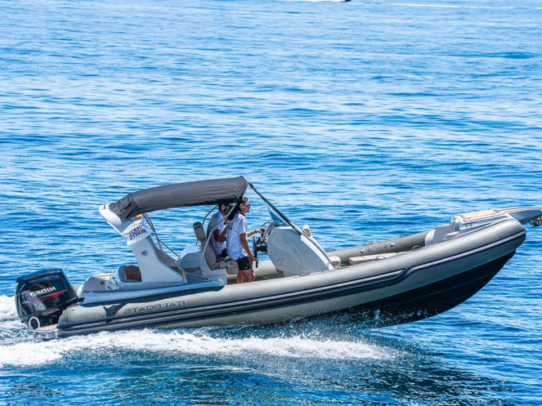 Pronájem Polotuhá loď Italboats s licencí
