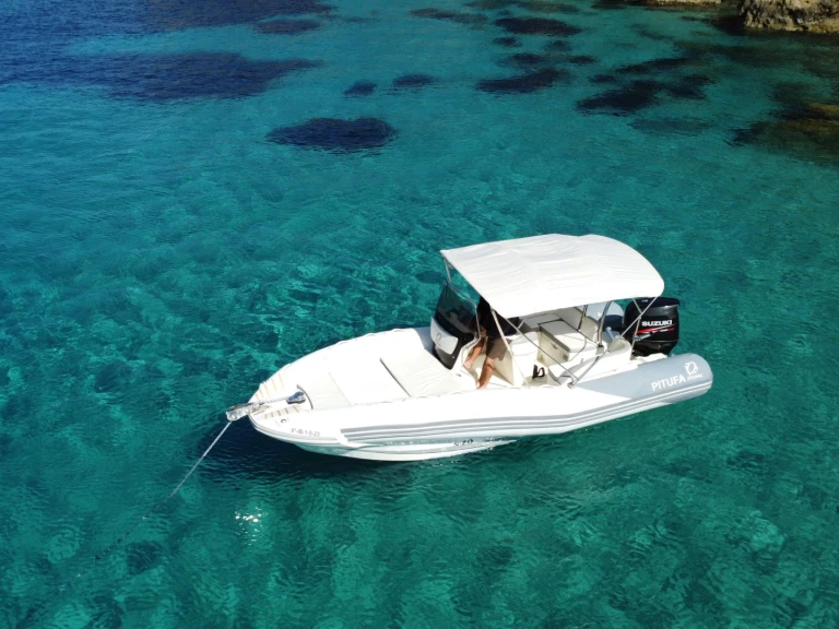 Pronajmout si Zodiac N-ZO 600 v Santa Eularia des Riu