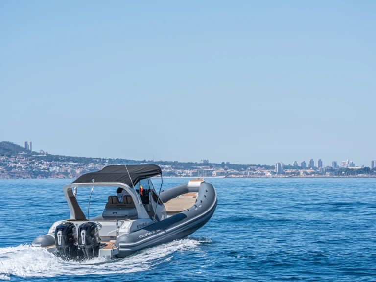 Pronajmout si Italboats Stingher 28GT v Altea
