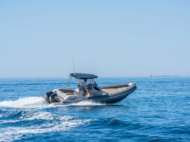 Italboats Stingher 28GT Lux jednotlivci a charterové společnosti v Altea
