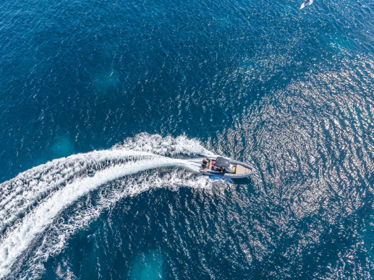 Pronájem jachty v Altea -Italboats Stingher 28GT Lux na Samboatu