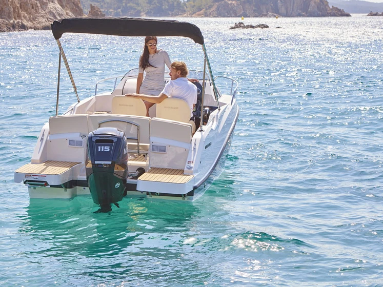Pronájem lodi Vieux Port de Cannes lákavé ceny Activ 555 Cabin