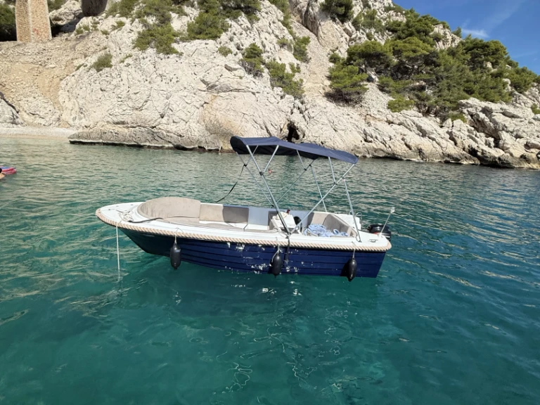 Pronájem Jachta Prusa Marine s licencí