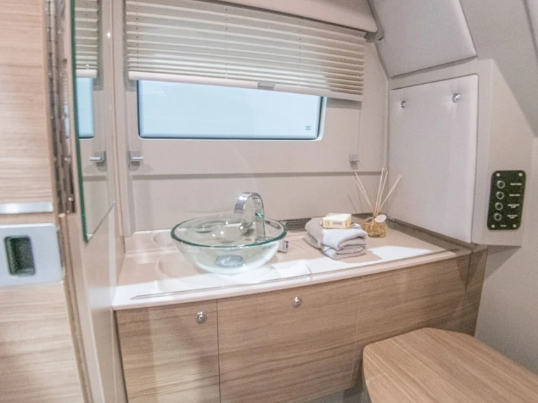 Pronájem Motorová loď v Split -Saxdor Saxdor 320 GTO