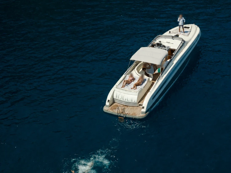 Pronajmout si cherokee Cherokee 51 v Portofino