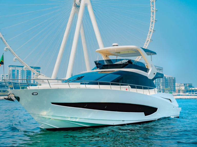 Pronájem jachty v Dubai Marina - Luxury Motor Yacht X32 na Samboatu