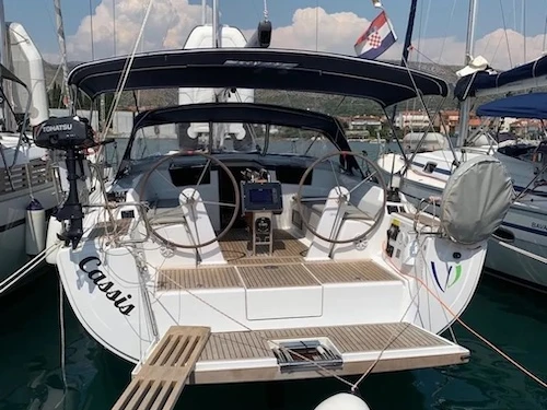 Pronajmout Plachetnice se skipperem či ne Hanse v Donji Seget