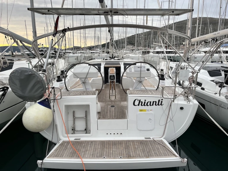 Pronájem Plachetnice v Donji Seget -Hanse Hanse 458