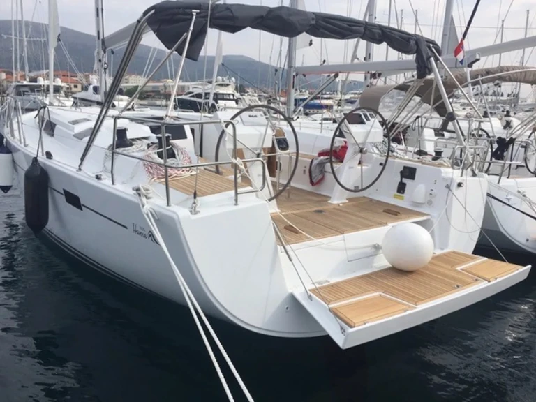 Pronájem lodi Donji Seget lákavé ceny Hanse 505