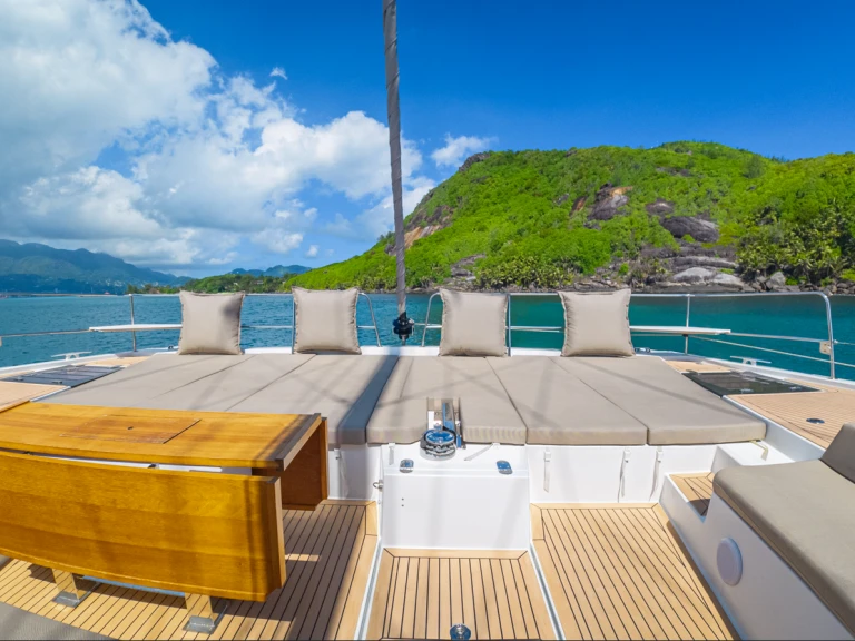 Pronajmout Katamarán se skipperem či ne Bali v Eden Island