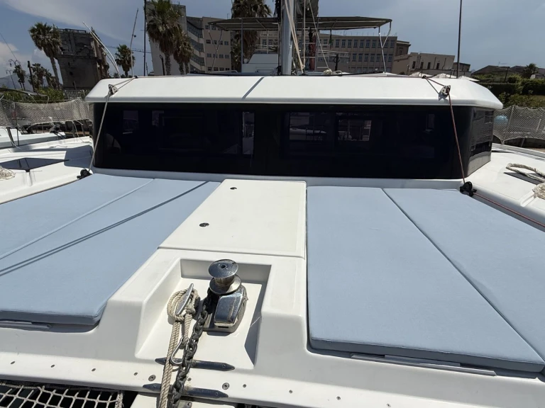 Pronajmout si Dufour Dufour Catamarans 48 Sail v Palermo