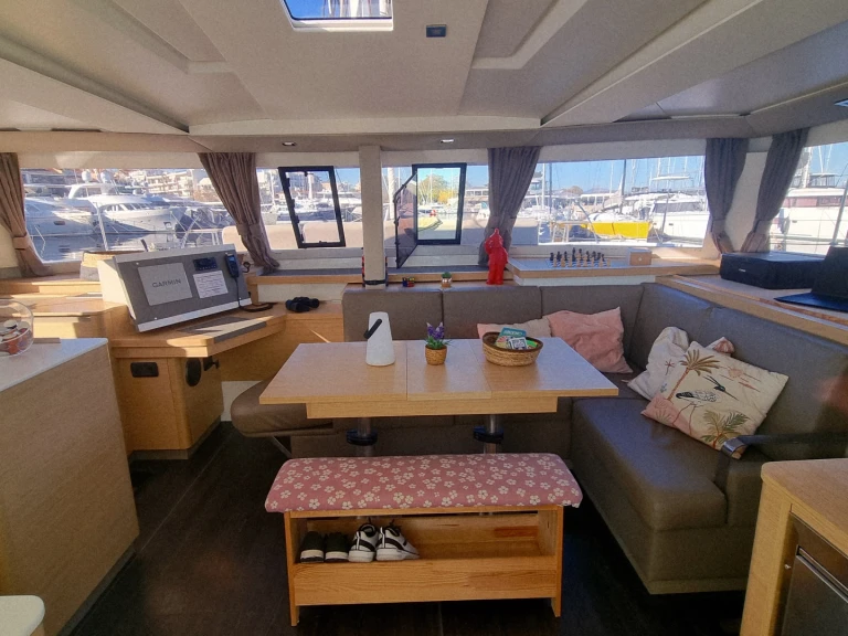 Pronájem lodi Fountaine Pajot Astrea 42 v Marseille na Samboatu