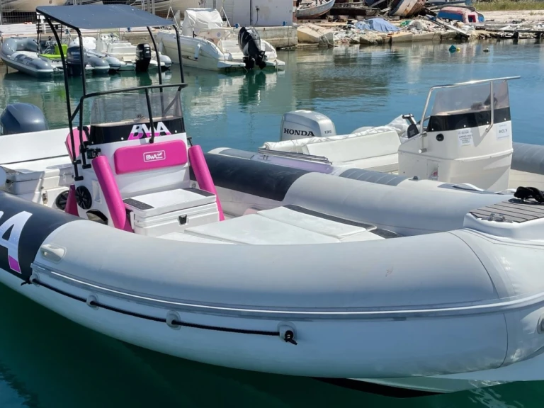 Pronájem lodi Bwa Bwa 650 Platinum v Trapani na Samboatu
