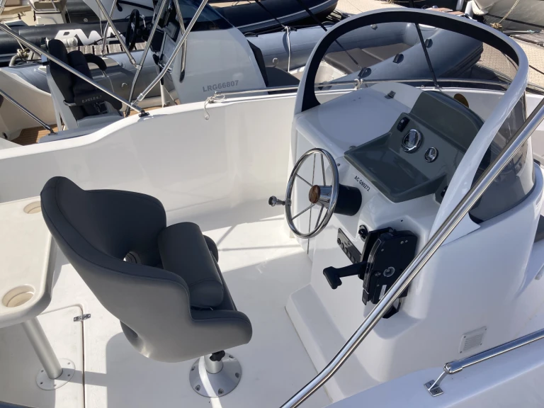 Pronajmout Motorová loď se skipperem či ne Nireus v Sanguinet