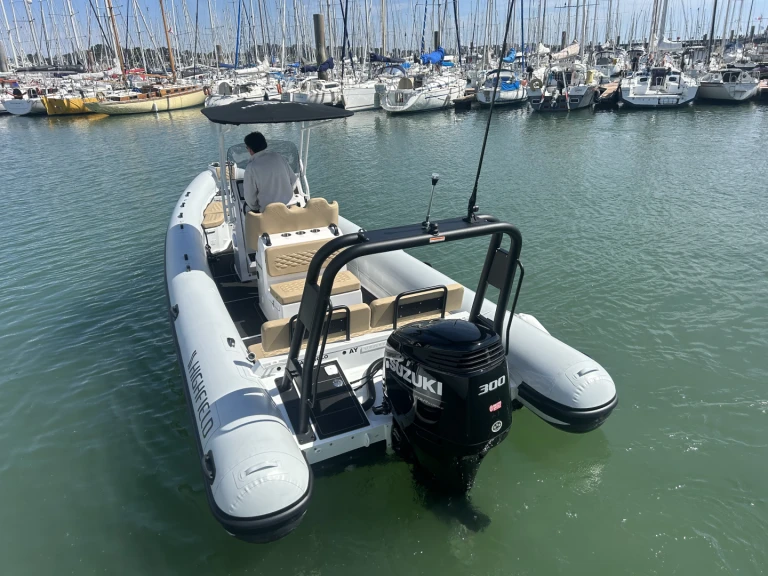 Pronájem Polotuhá loď v La Trinité-sur-Mer -Highfield Patrol 760