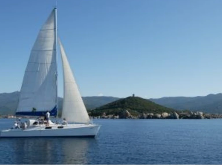 Pronájem Katamarán Fountaine Pajot s licencí