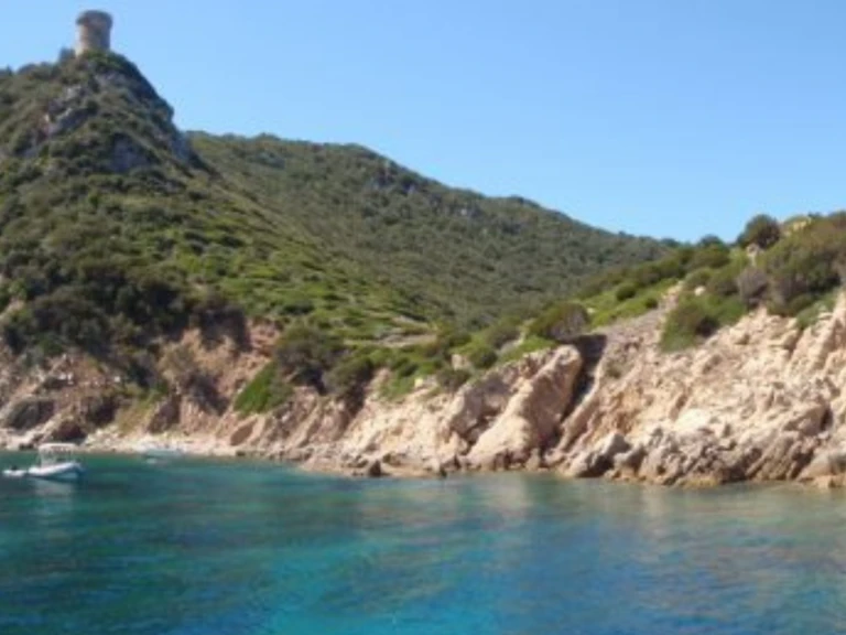 Fountaine Pajot Louisiane jednotlivci a charterové společnosti v Ajaccio