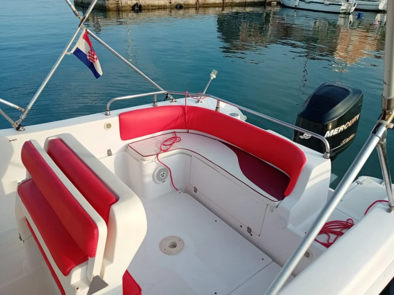 Pronájem Motorová loď v Medulin -tancredi Blumax 21