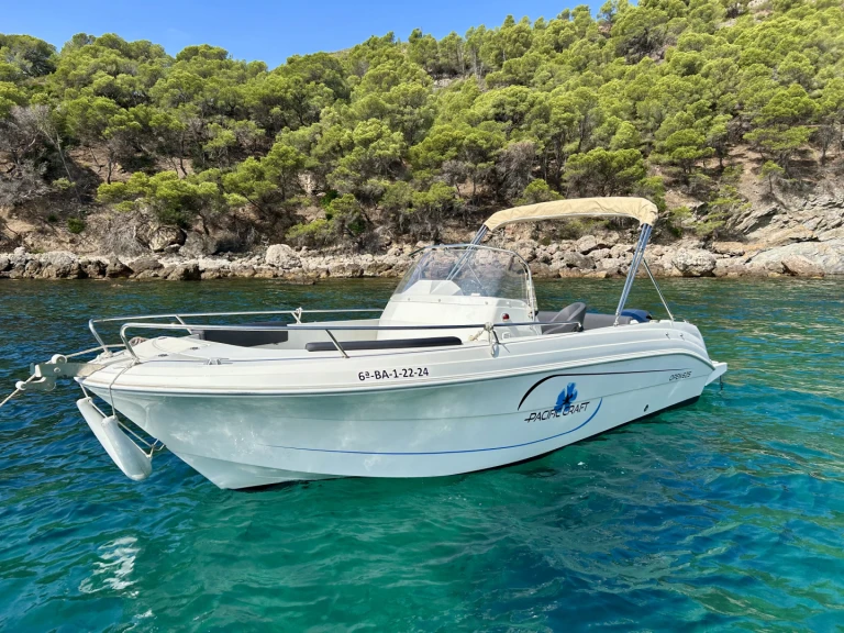 Pronájem lodi Pacific Craft Pacific Craft 625 Open v Roses na Samboatu