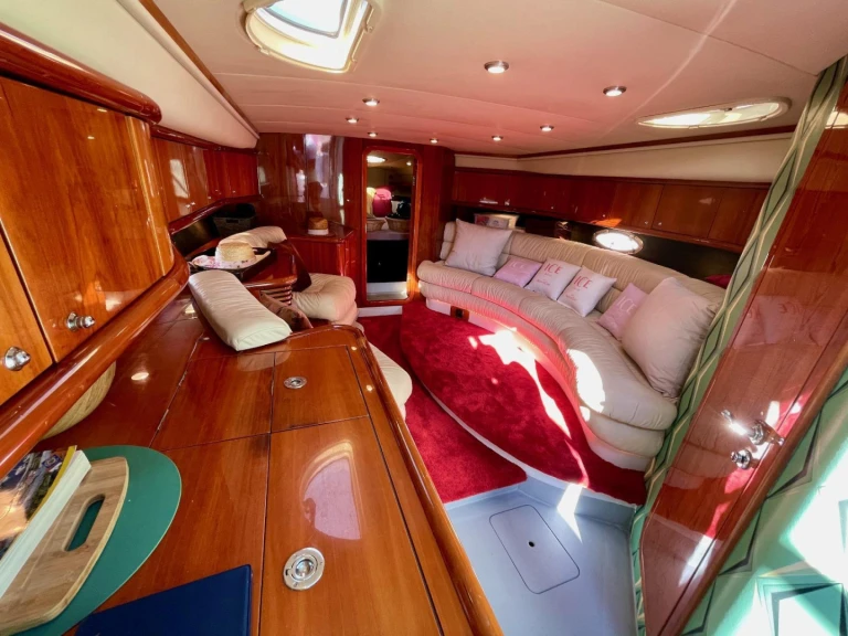 Pronájem Jachta v Cannes -Sunseeker Superhawk 48