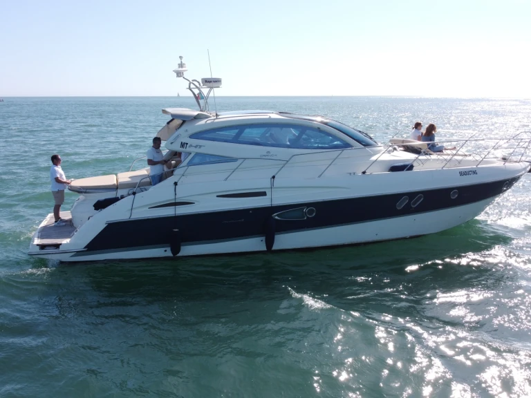 Pronájem lodi Lisabon lákavé ceny Mediterranee 47 Hard Top