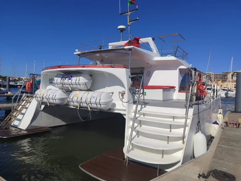 Pronájem jachty v Vilamoura -Nautiber Custom na Samboatu
