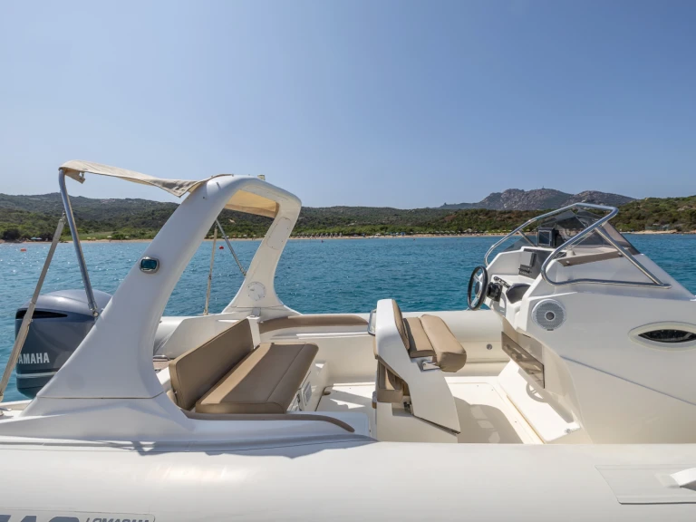 Lomac Adrenalina 7.5 jednotlivci a charterové společnosti v Port Grimaud