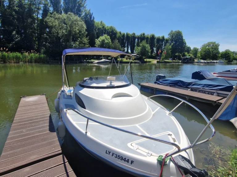Pronájem lodi Quicksilver Quicksilver 520 Flamingo v Francie na Samboatu