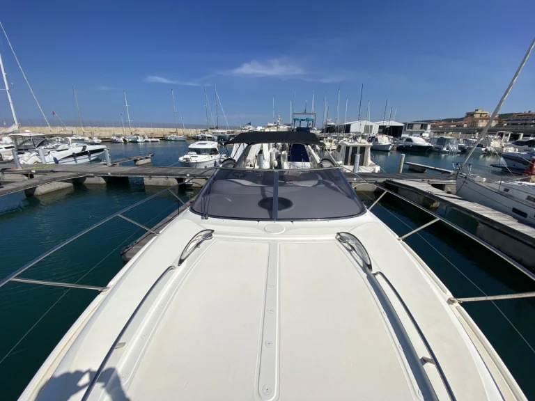 Pronajmout si Gobbi Atlantis 425 SC v San Vincenzo