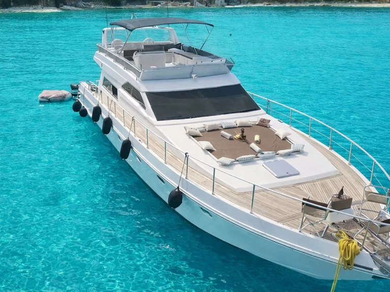 Pronajmout si Ferretti Ferretti Yachts 58 v Mykonos (City)