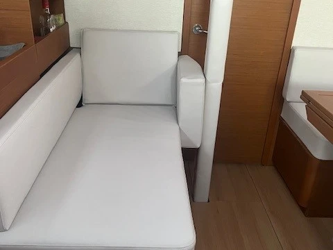 Pronájem lodi Marseille lákavé ceny Sun Odyssey 410