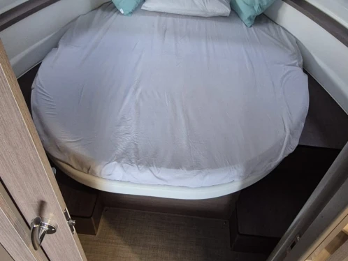 Motorová loď k pronájmu v Blace za nejlepší cenu