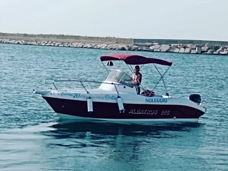 Pronájem lodi Albatros Cabinato v Fasano na Samboatu