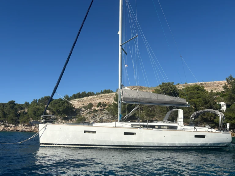 Pronájem lodi Rogoznica lákavé ceny Oceanis 45