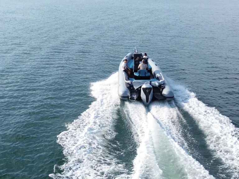 Pronajmout Polotuhá loď se skipperem či ne Shardana v Porto Rotondo