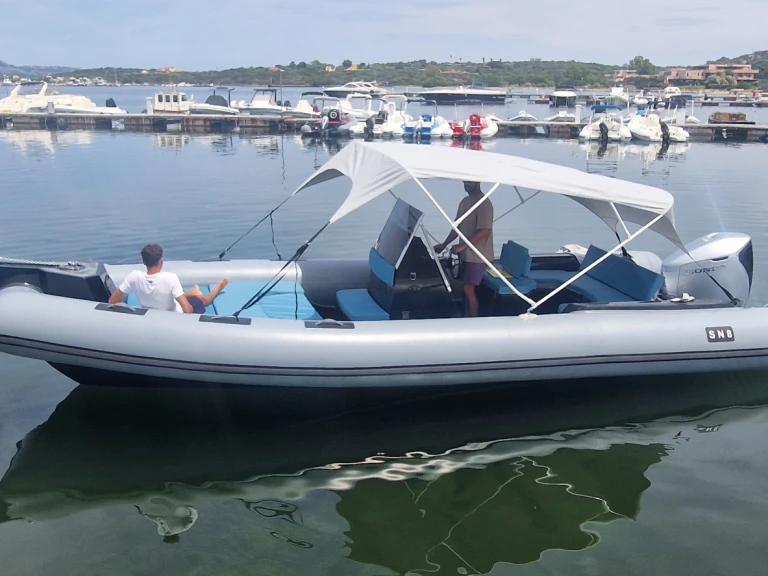 Pronájem Polotuhá loď Shardana s licencí
