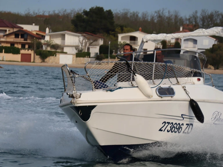 Pronájem lodi Zaton lákavé ceny Bluemax 23 Deck